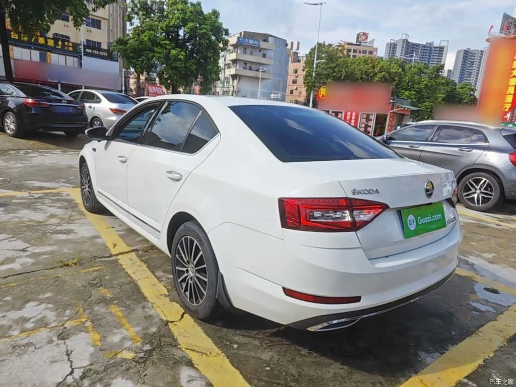 Skoda Octavia, 2017 все фото