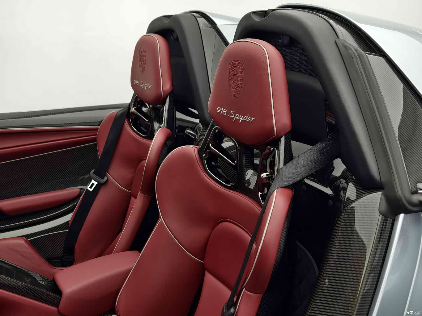 Porsche 918, 2016 10