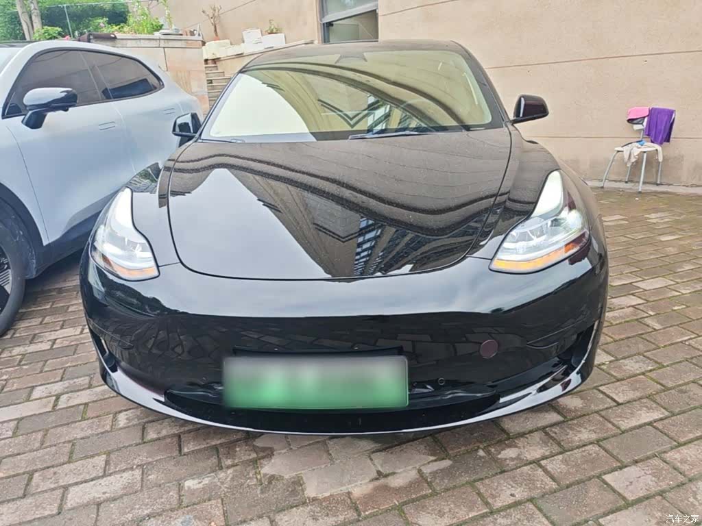 Tesla Model 3, 2023 3