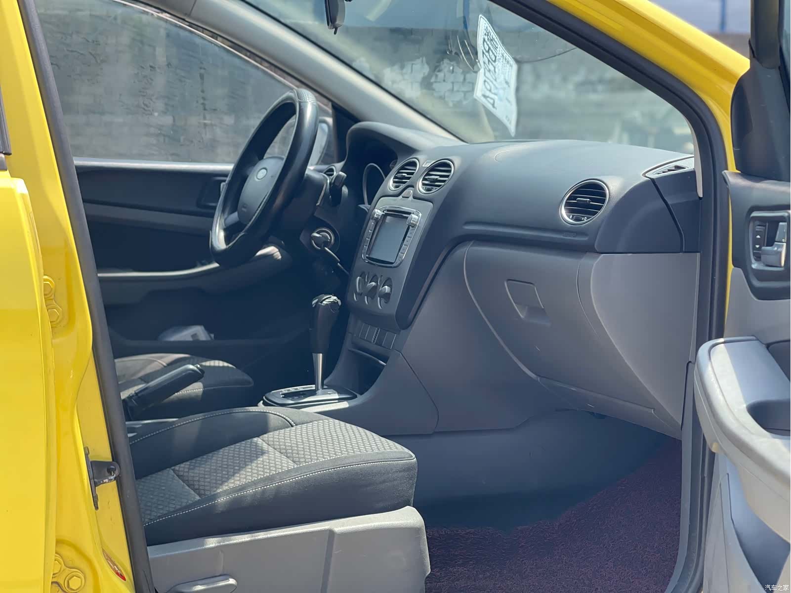 Ford Focus, 2014 8