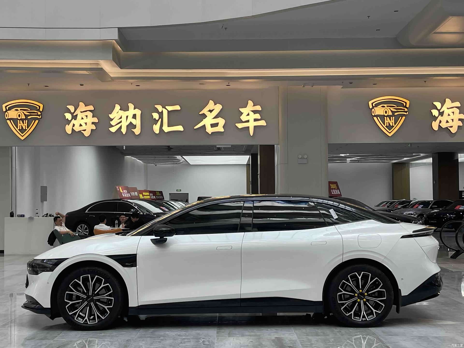 Zeekr 007, 2025 2