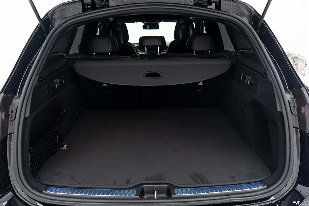 Mercedes-Benz GLC, 2025 14