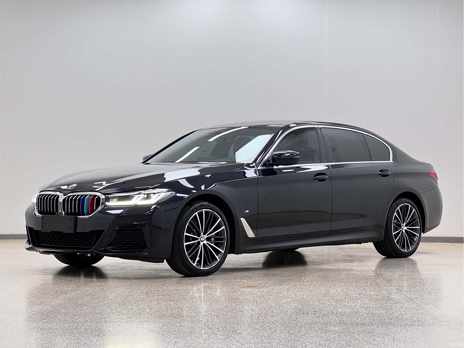 BMW 5 Series, 2022 1