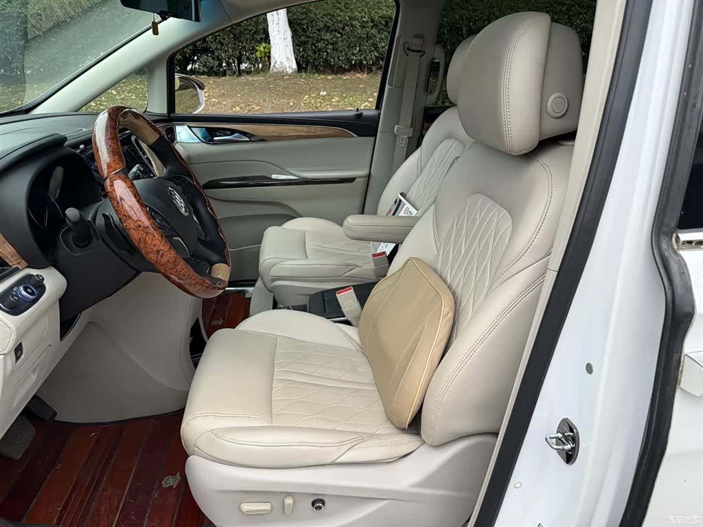 Buick GL8, 2019 8