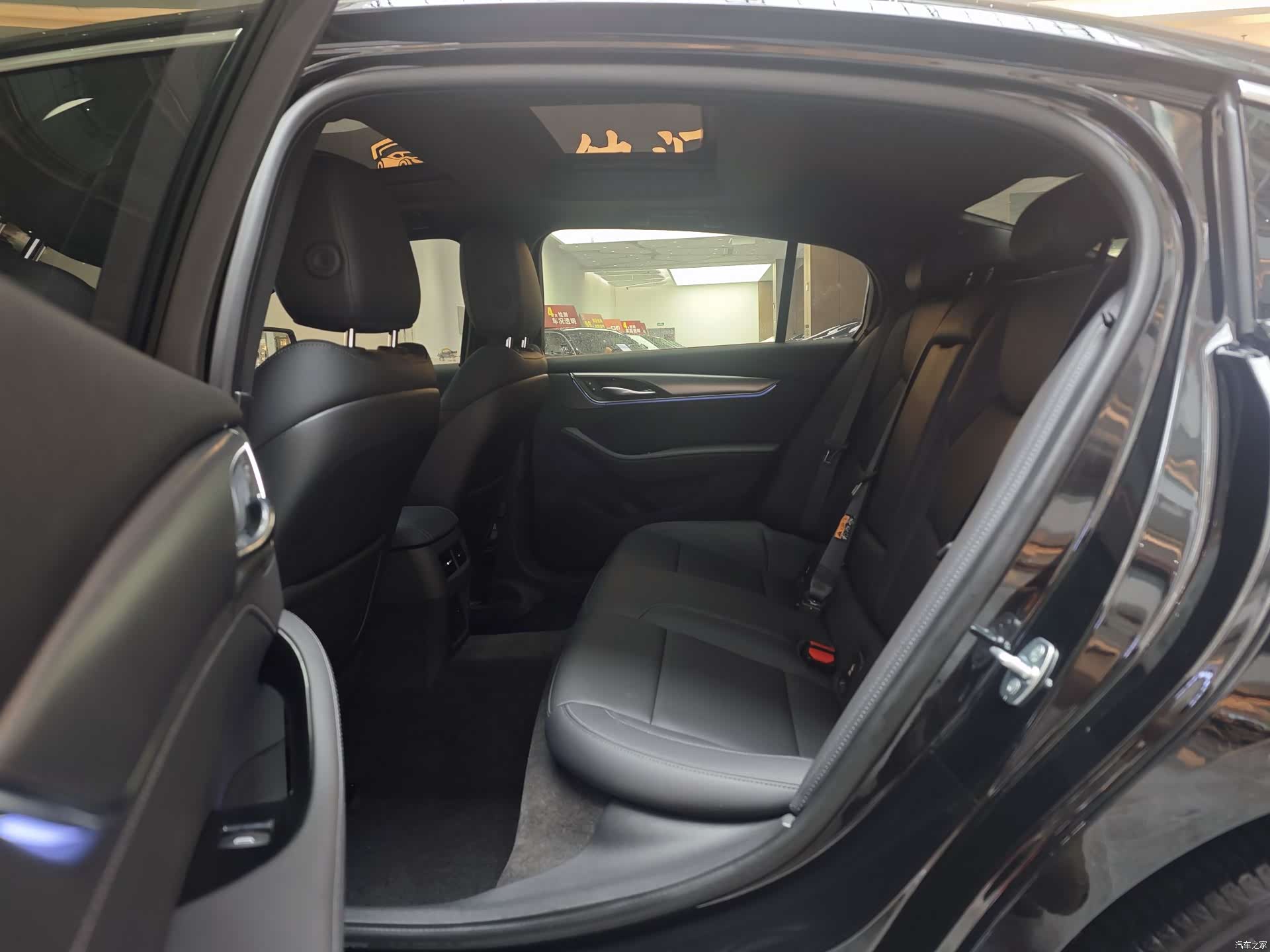 Cadillac CT5, 2026 7