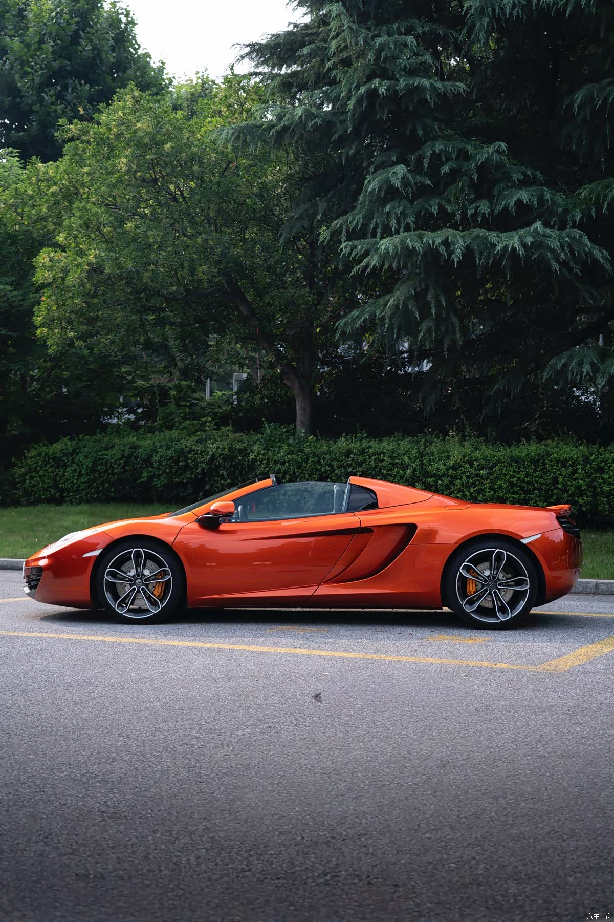 McLaren 12C, 2014 9