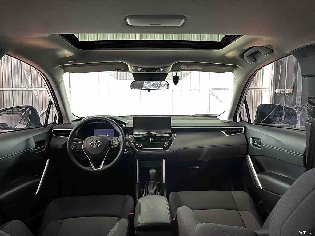 Toyota Frontlander, 2024 11