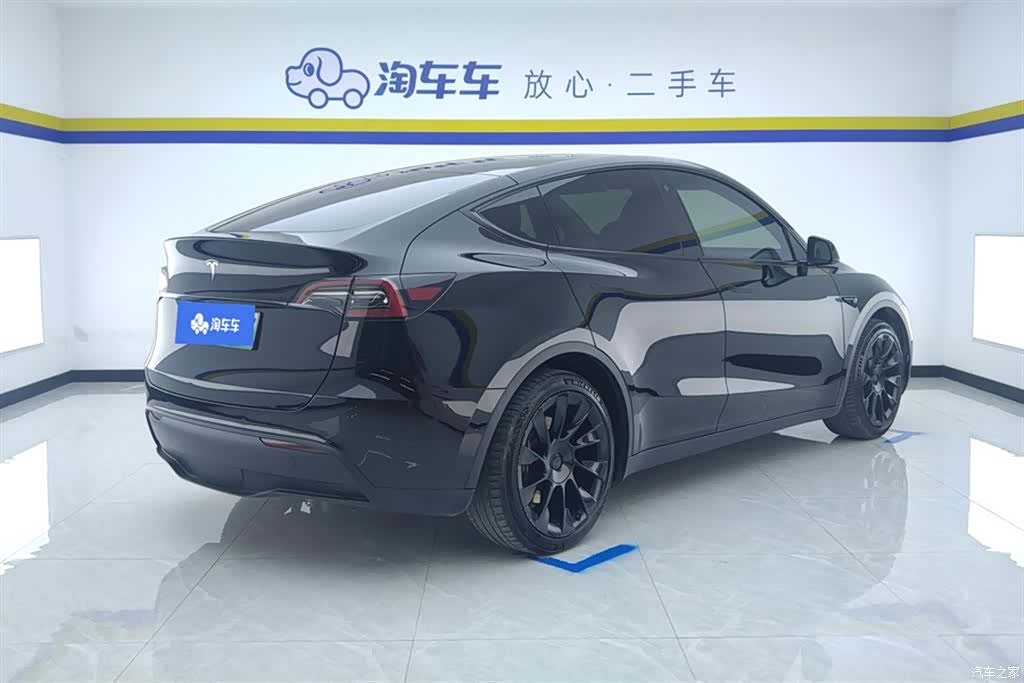 Tesla Model Y, 2023 3