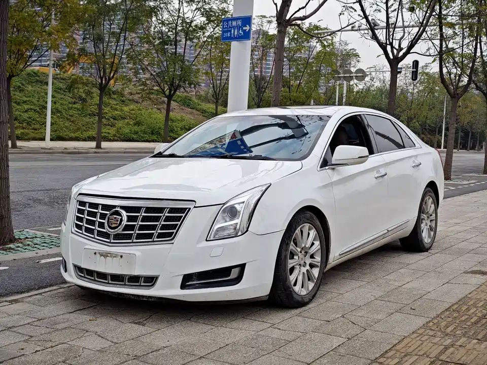 Cadillac XTS