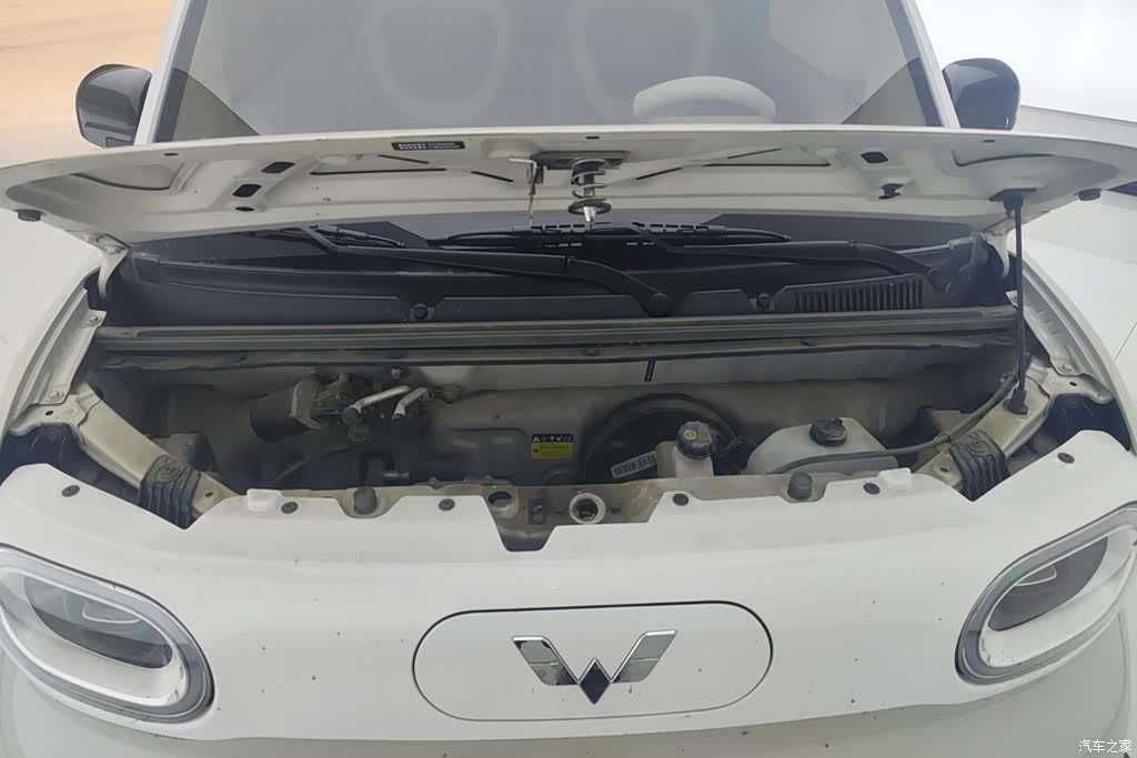 Wuling MINIEV, 2024 10