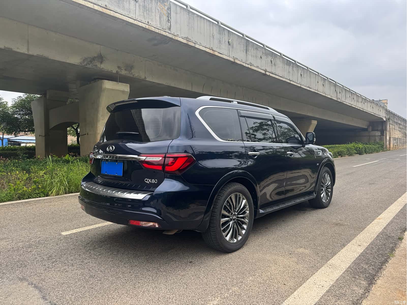 Infiniti QX80, 2019 2