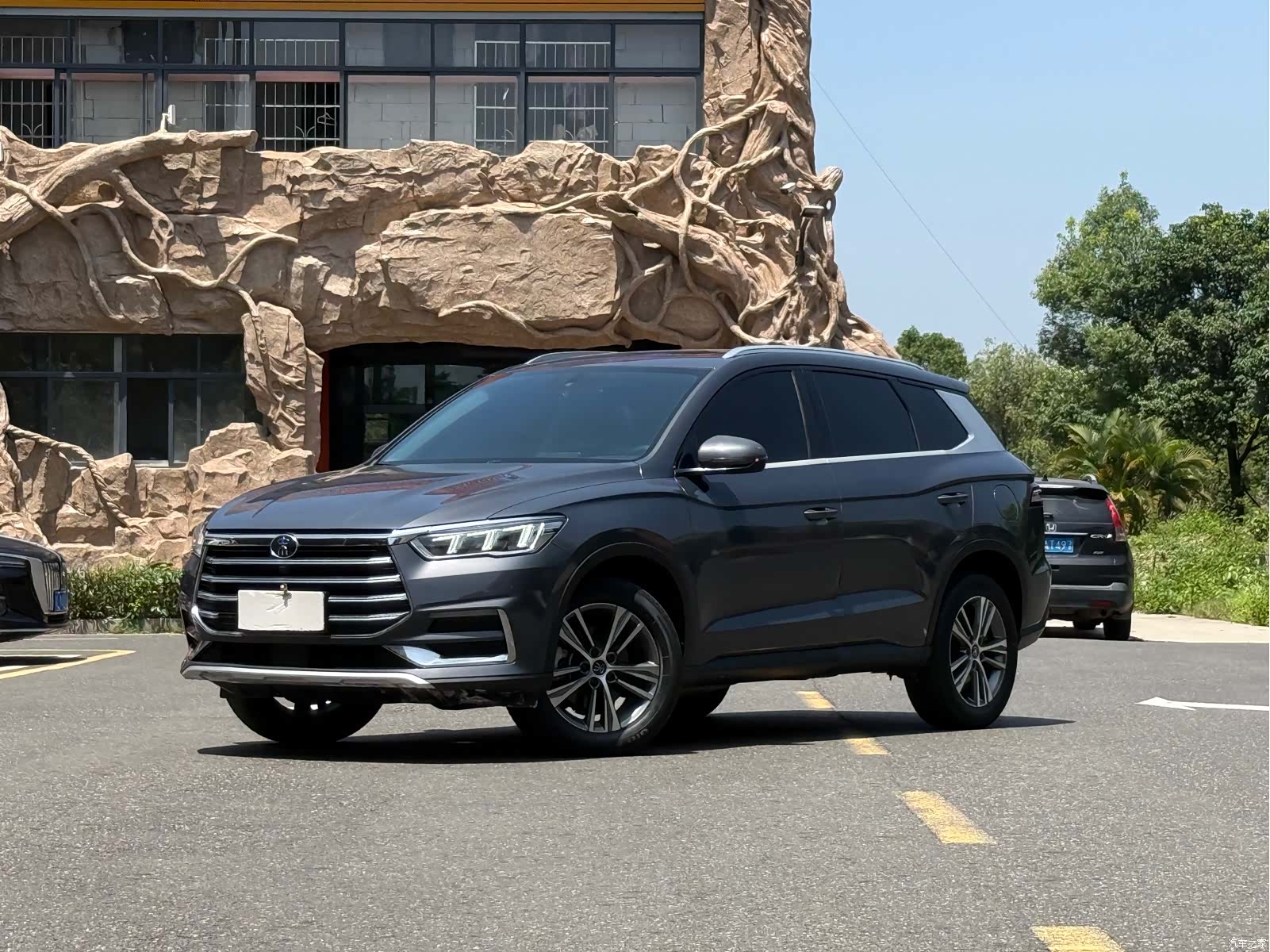 BYD Song, 2021 1