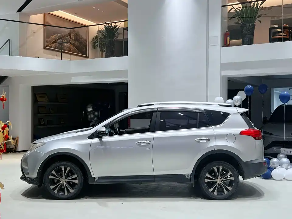 Toyota RAV4 Rongfang