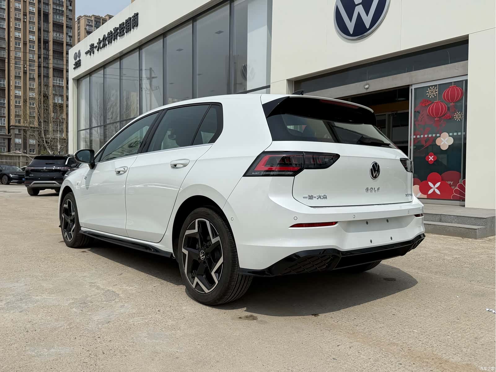 Volkswagen Golf, 2025 все фото