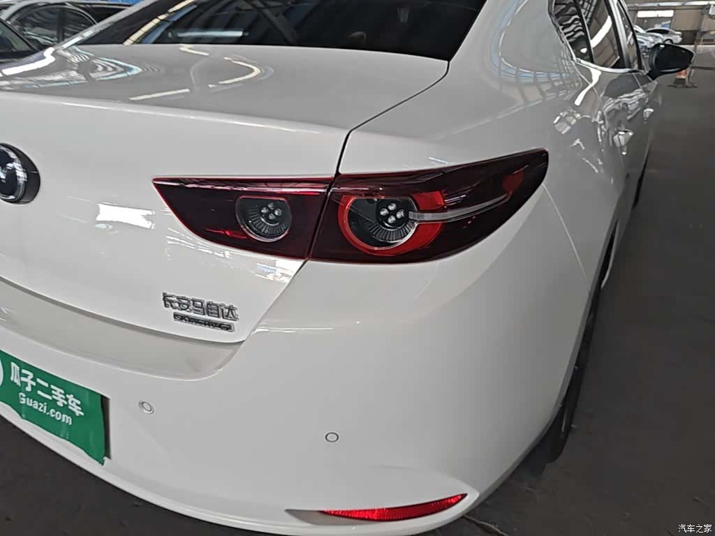 Mazda Mazda3, 2025 8