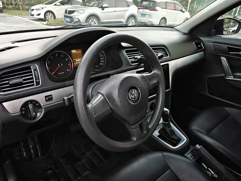 Volkswagen Lavida