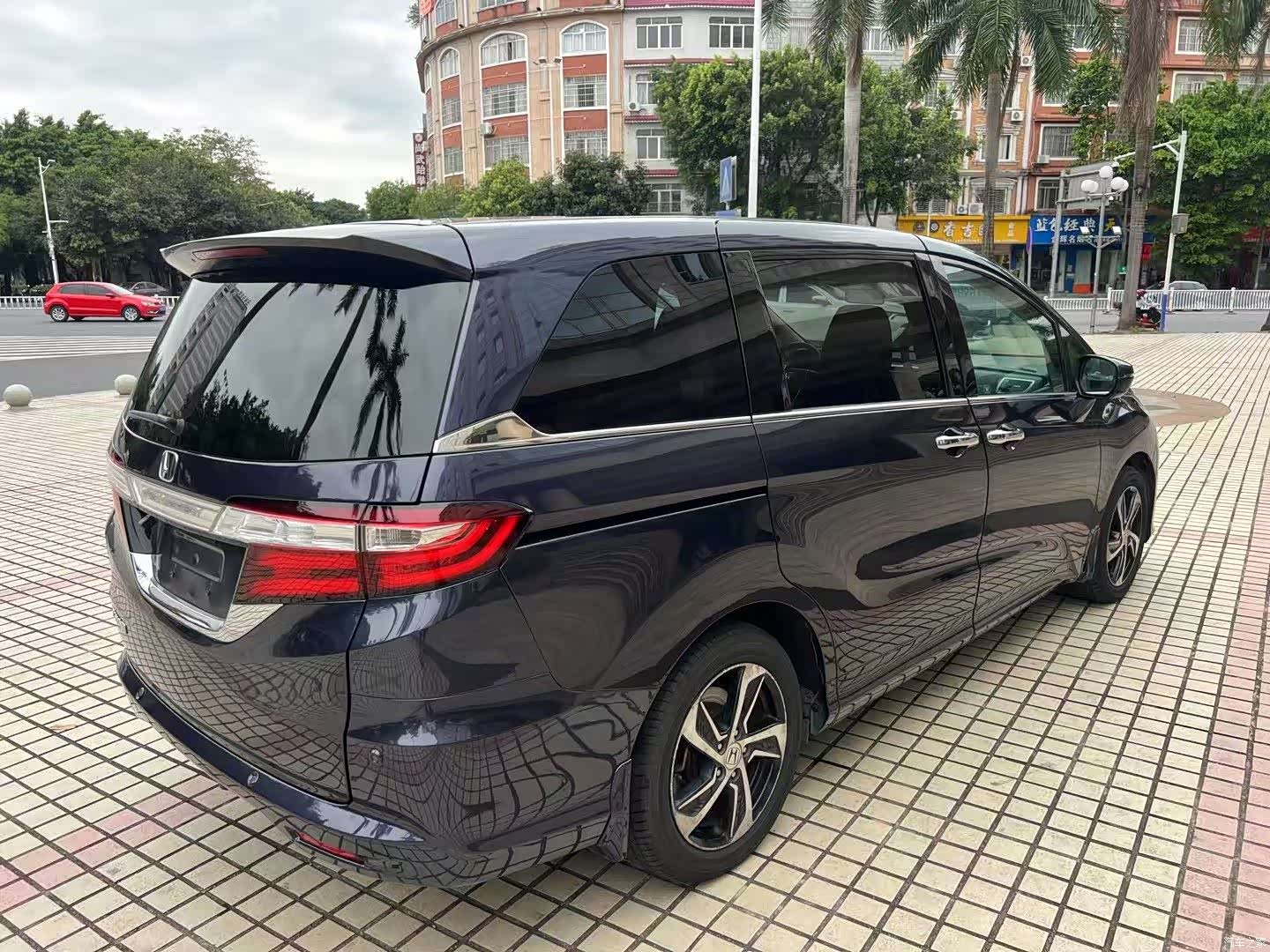 Honda Odyssey, 2015 6