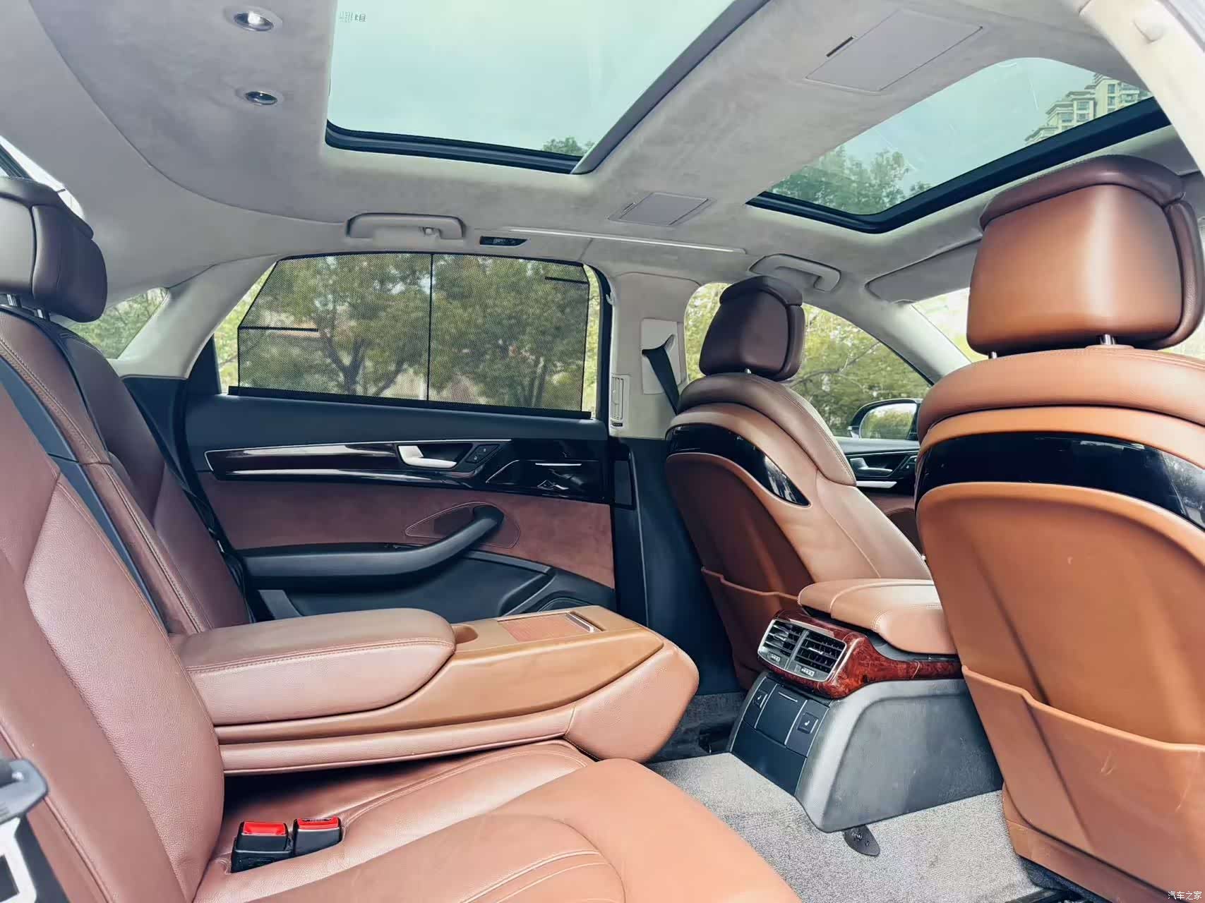 Audi A8L, 2011 11