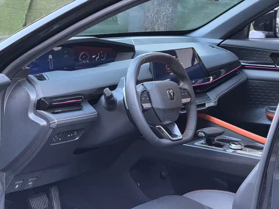 Changan UNI-V