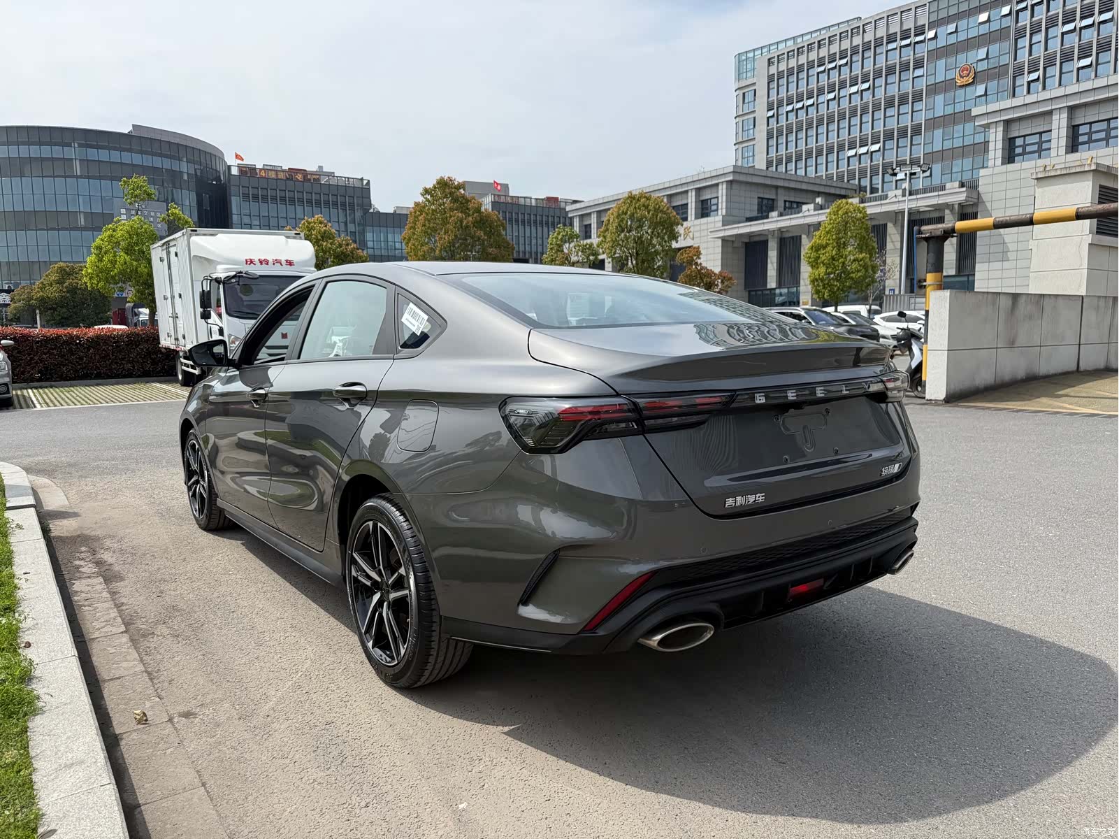 Geely Binray, 2026 9
