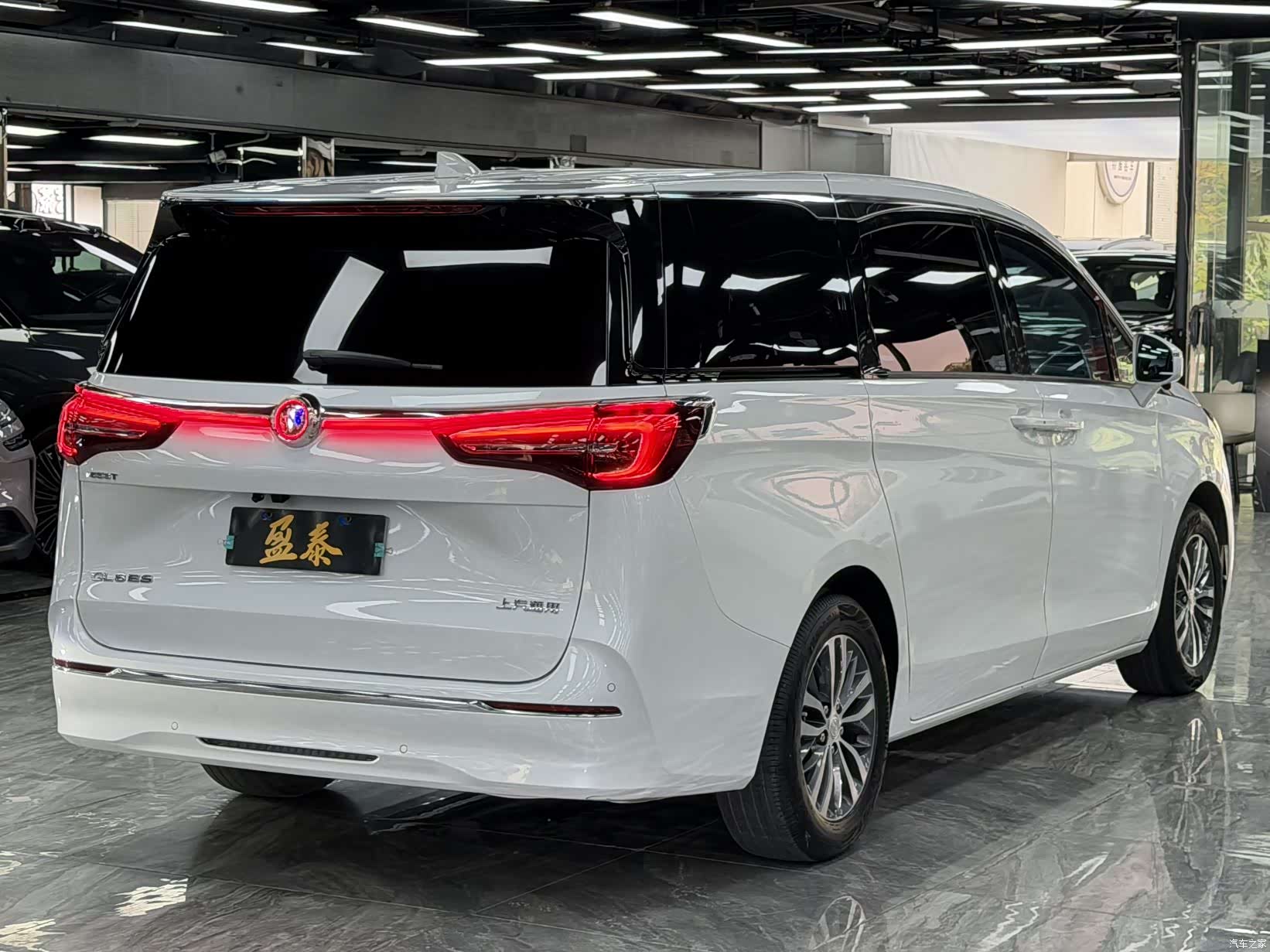 Buick GL8, 2023 7
