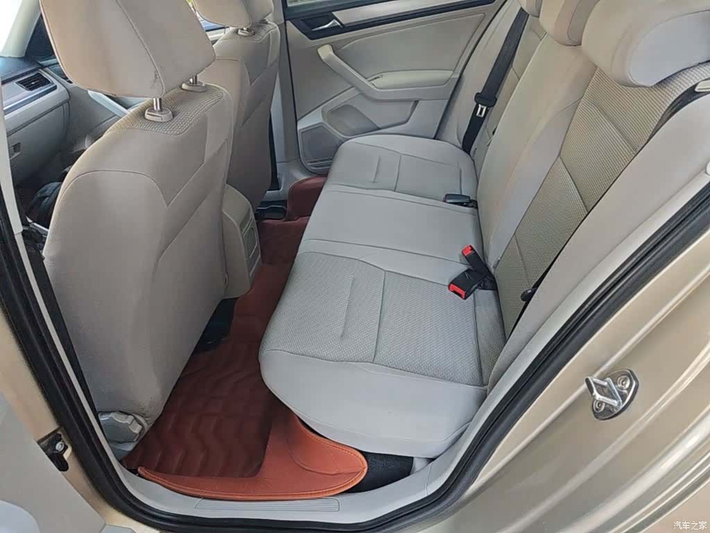 Volkswagen Bora, 2016 13