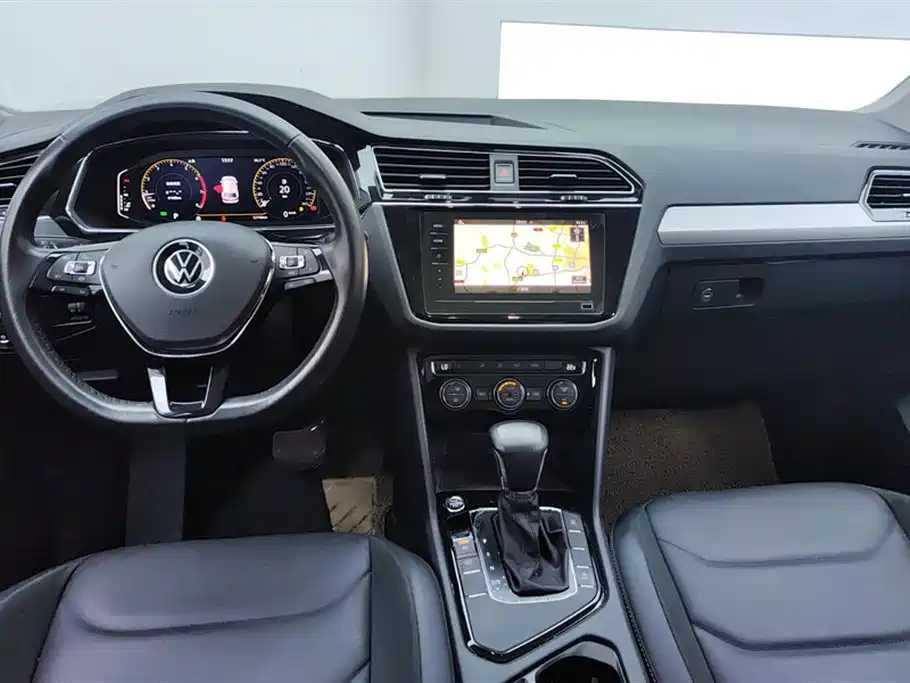 Volkswagen Tiguan L