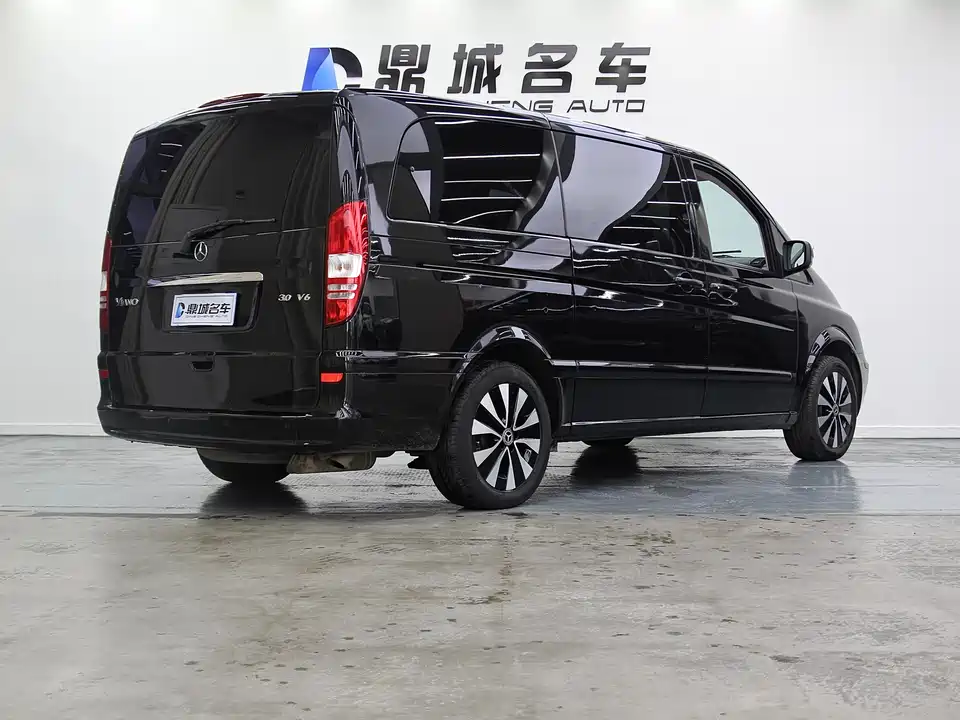 Mercedes-Benz Viano