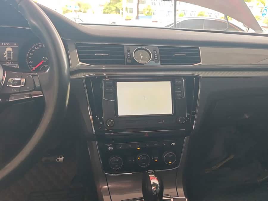 Volkswagen Passat 2018, фото 12