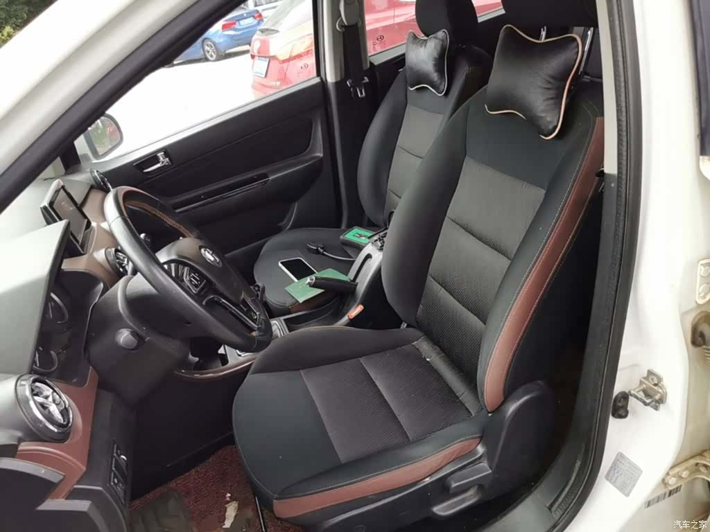BAIC Q25, 2016 15