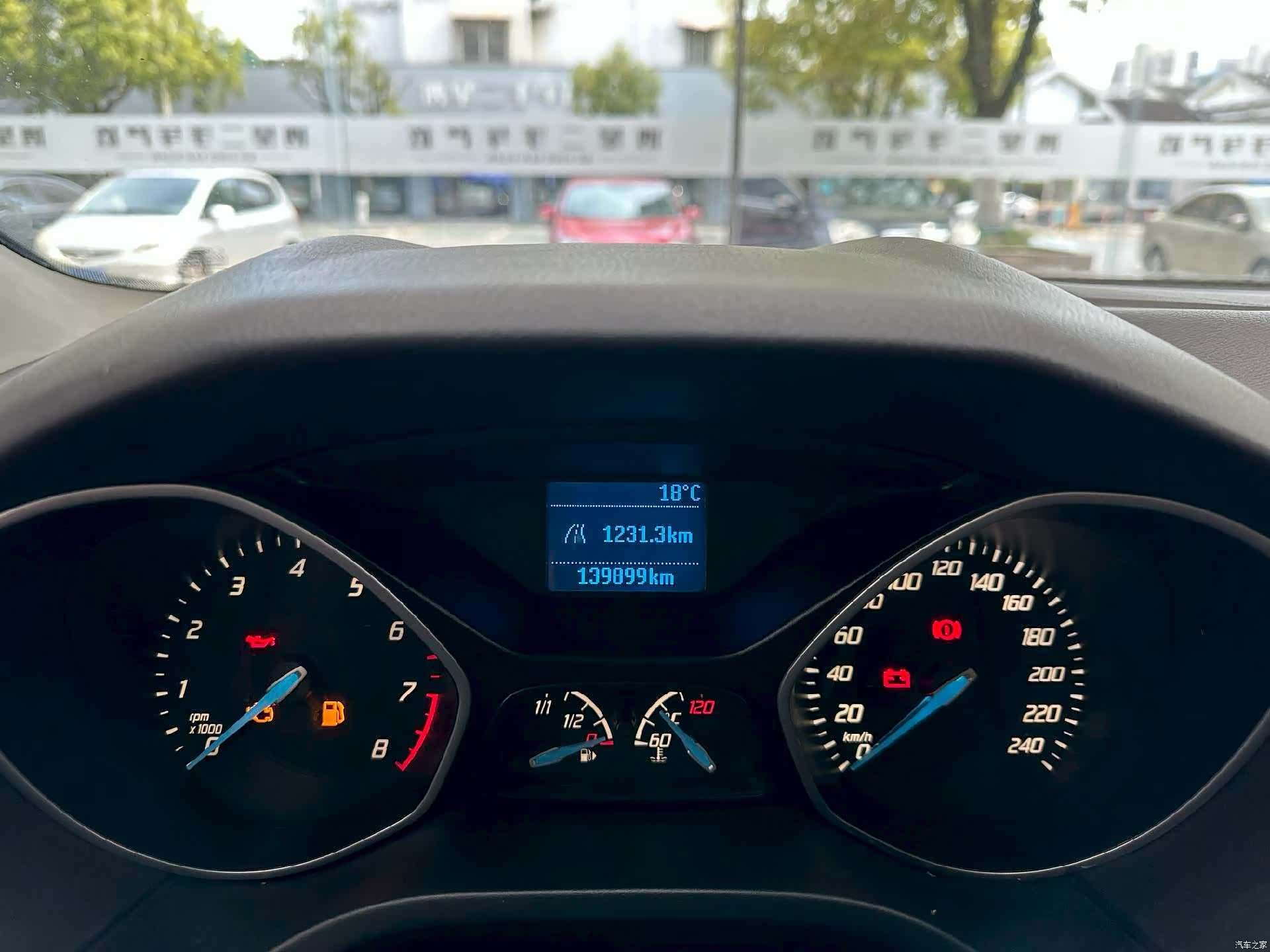 Ford Focus, 2014 6