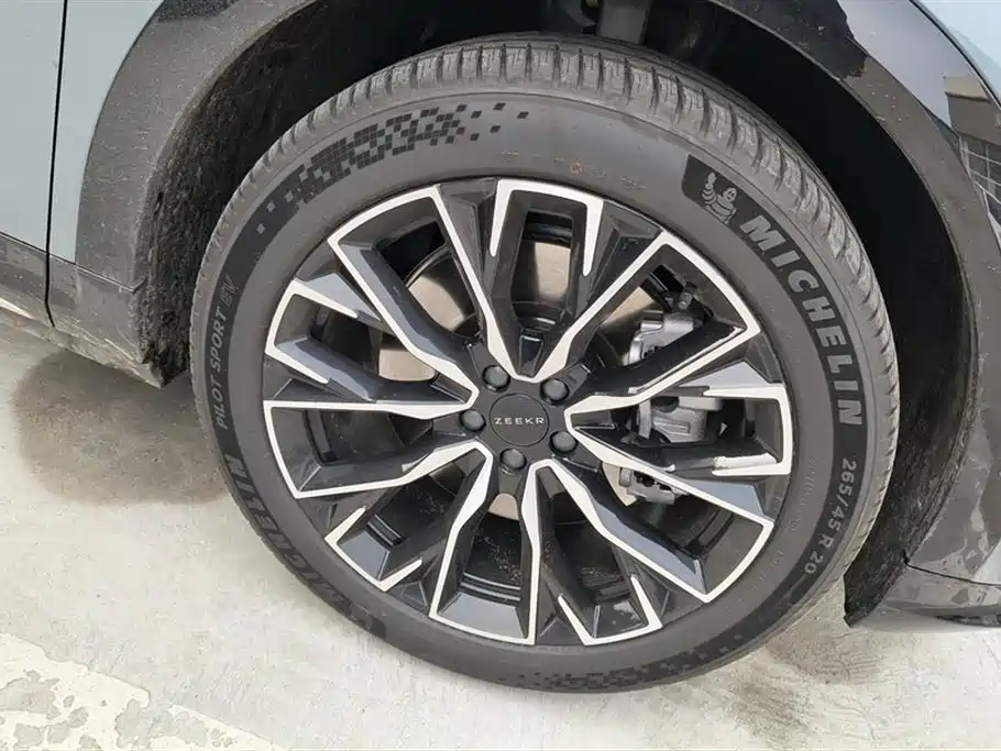 Zeekr 7X