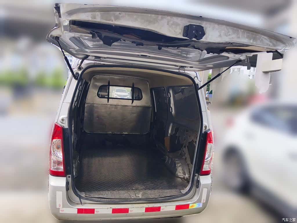 Wuling S, 2024 10