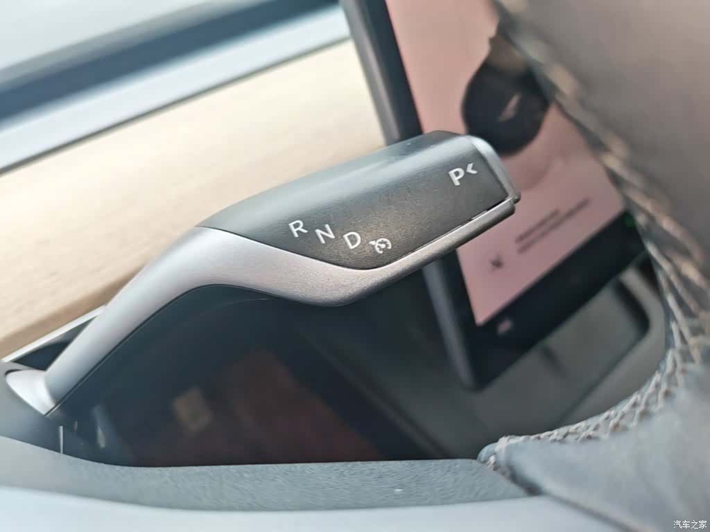 Tesla Model 3, 2023 14