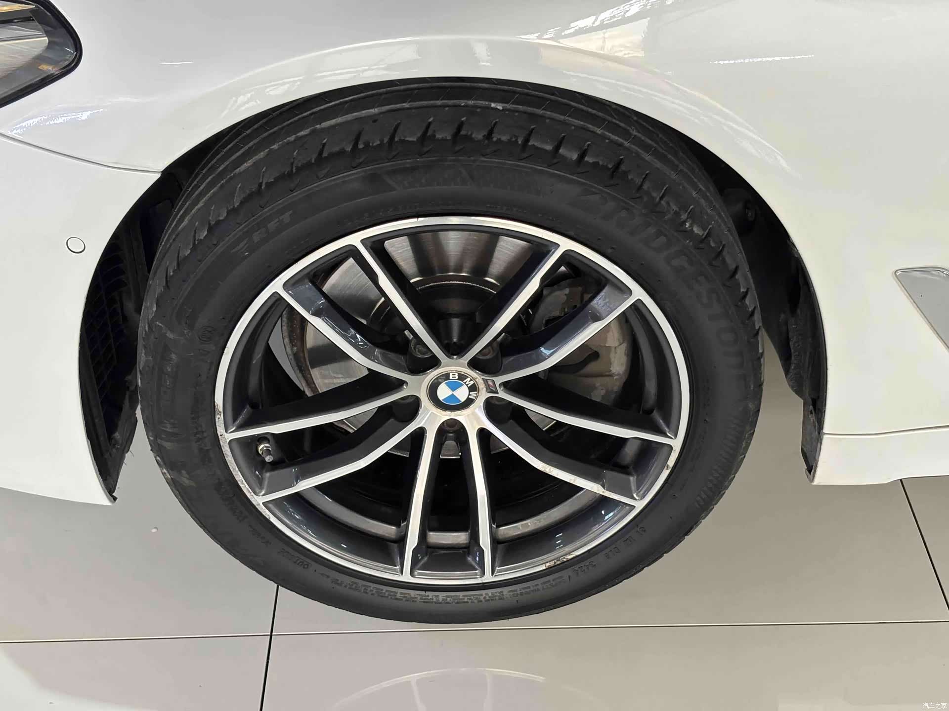 BMW 5 Series, 2022 все фото