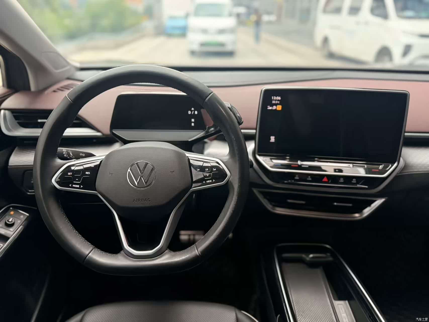 Volkswagen ID.6, 2024 11