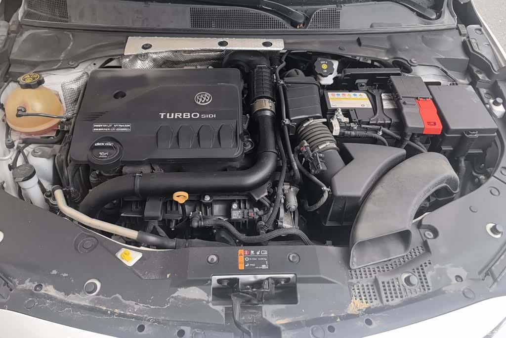Buick Verano, 2022 10