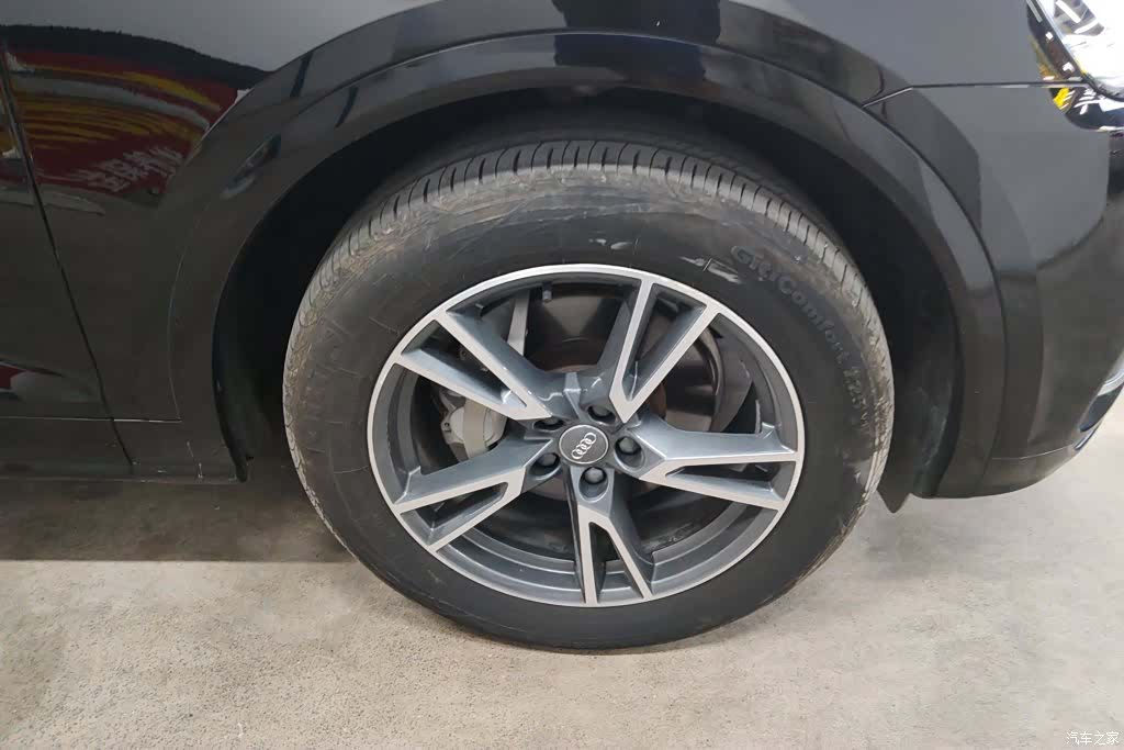 Audi Q5L, 2019 6