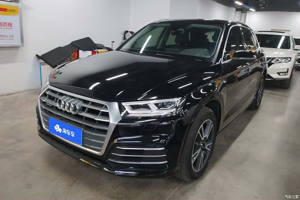 Audi Q5L, 2019 1