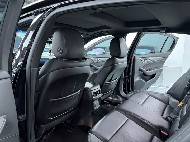 Cadillac CT5 2023 28T Люкс ( biao zhun ban )