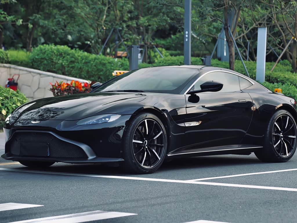 Aston Martin V8 Vantage