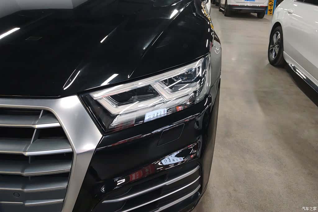 Audi Q5L, 2019 все фото
