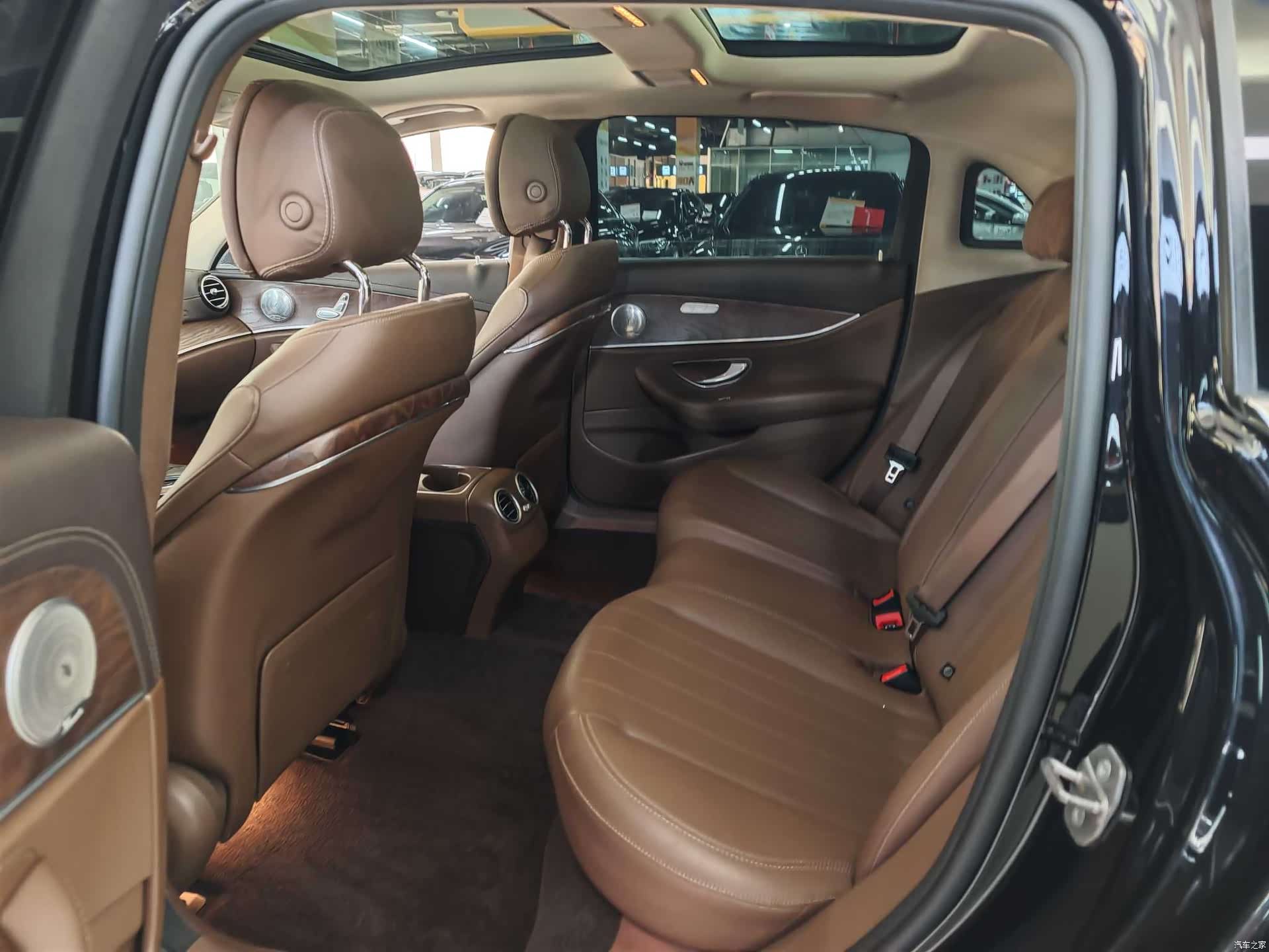 Mercedes-Benz E-Class, 2020 13