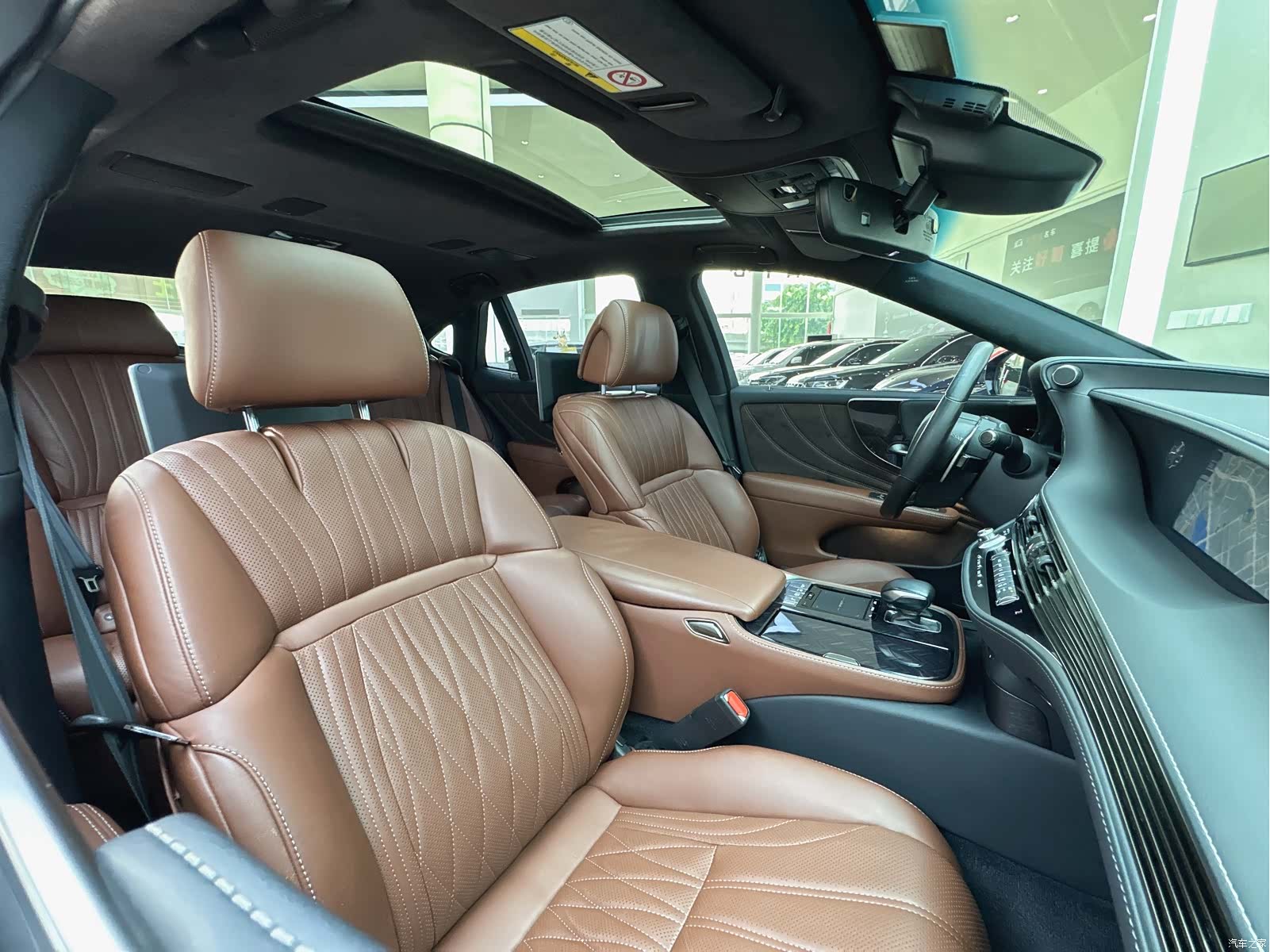 Lexus LS, 2019 11
