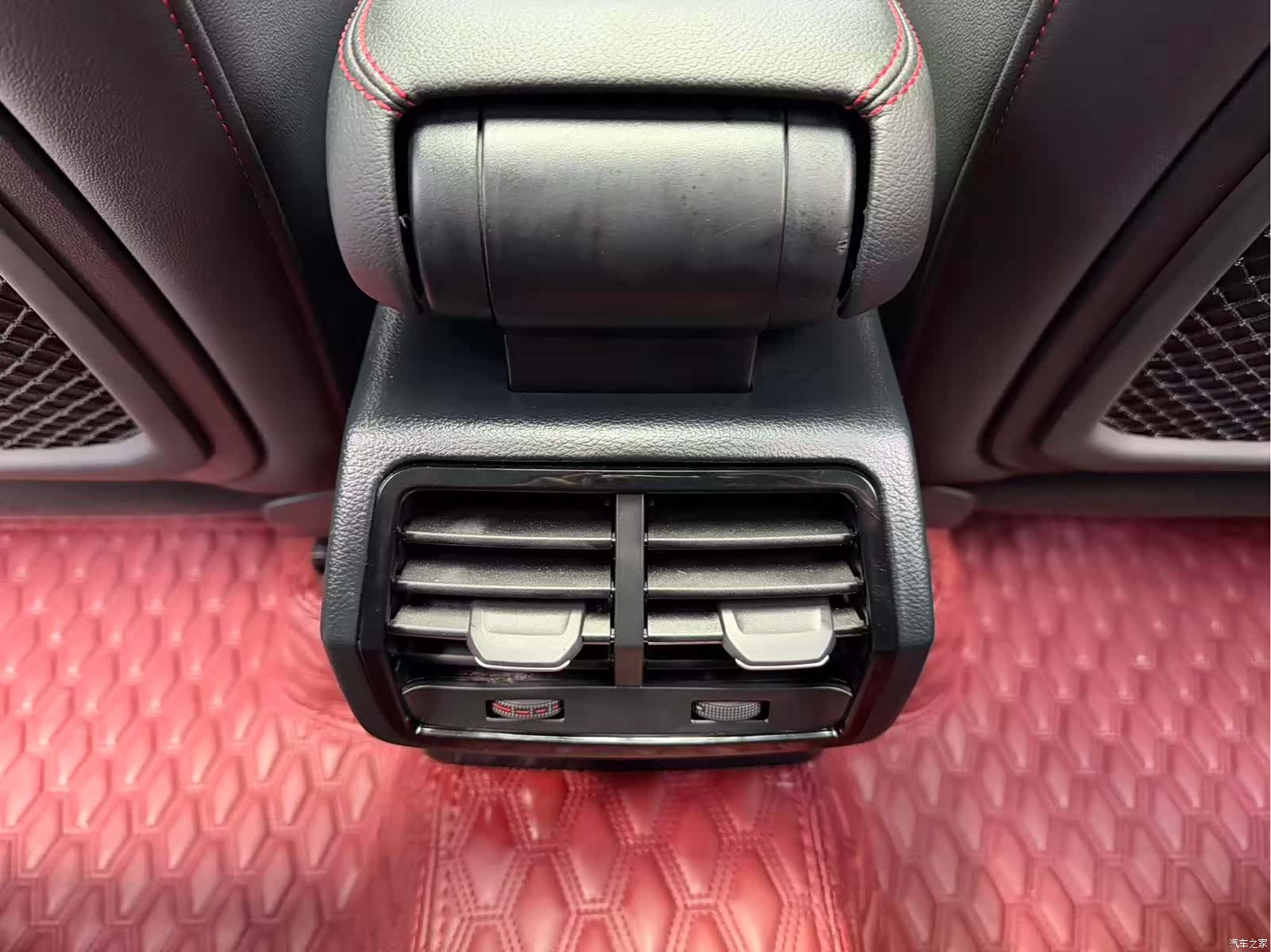 Audi Q3, 2022 14