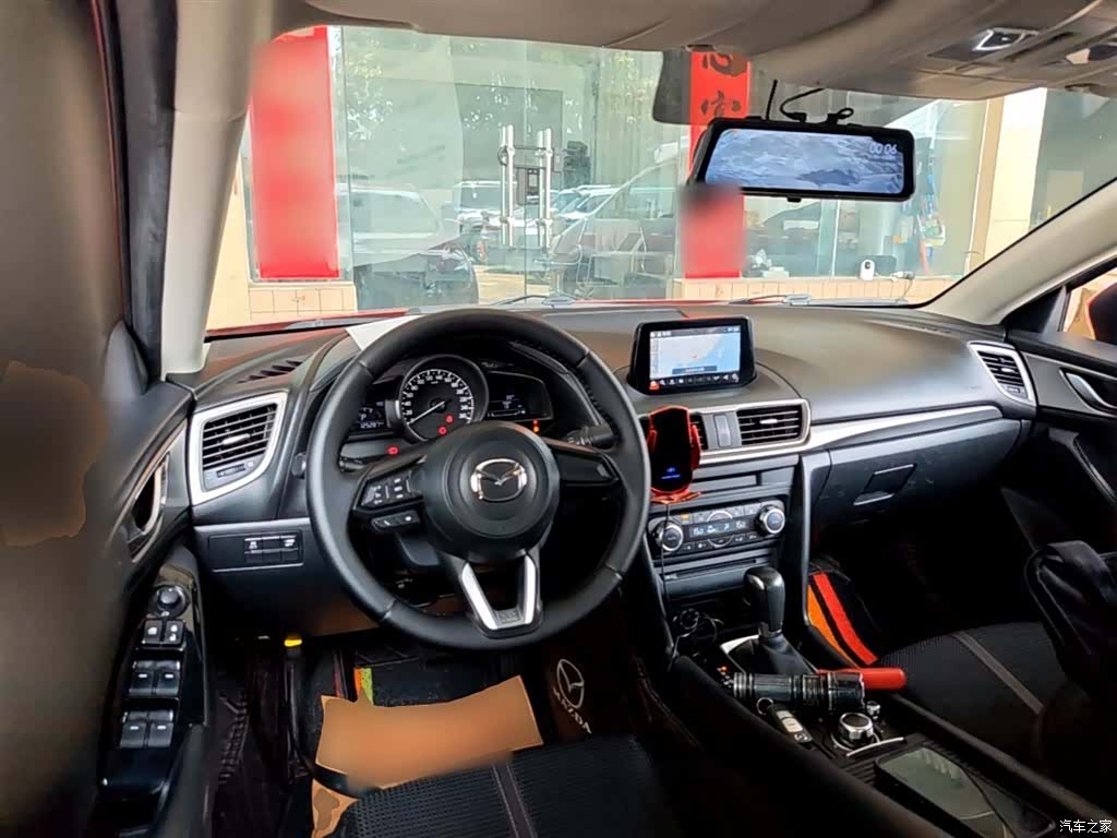 Mazda Mazda3, 2018 10
