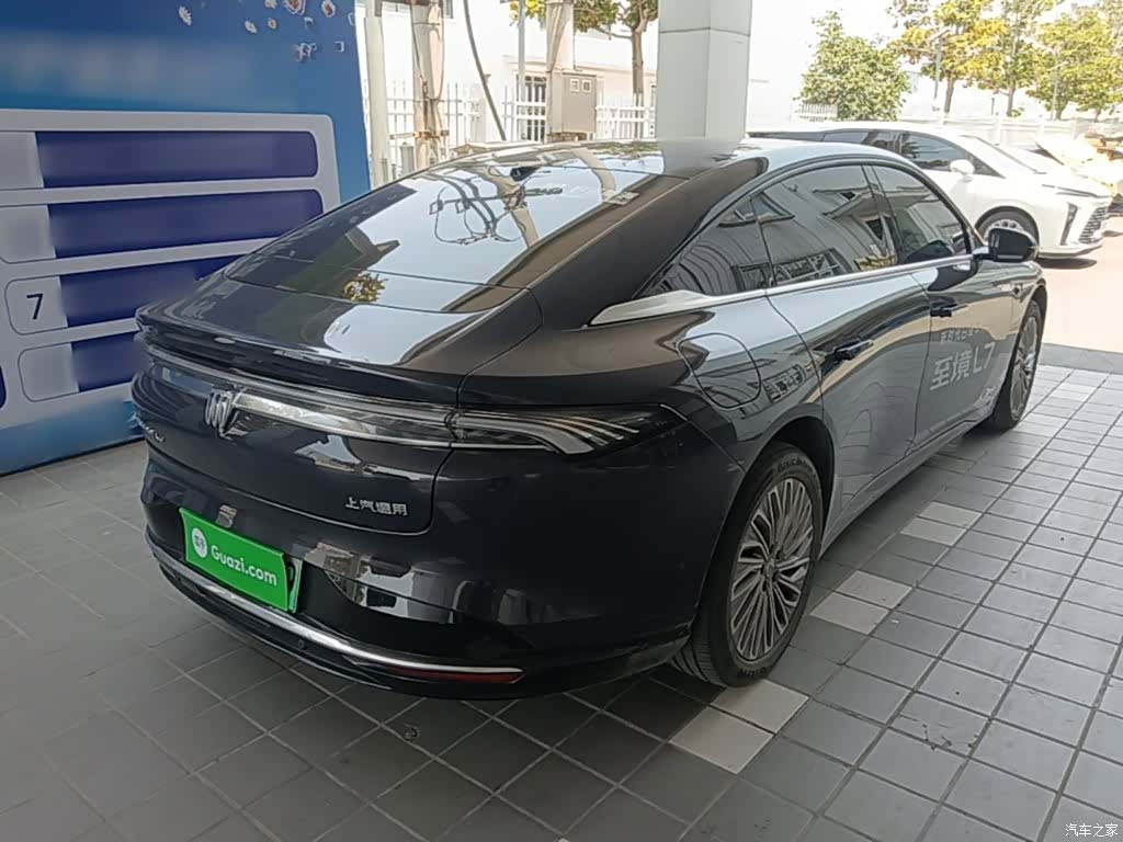 Buick L7, 2025 7