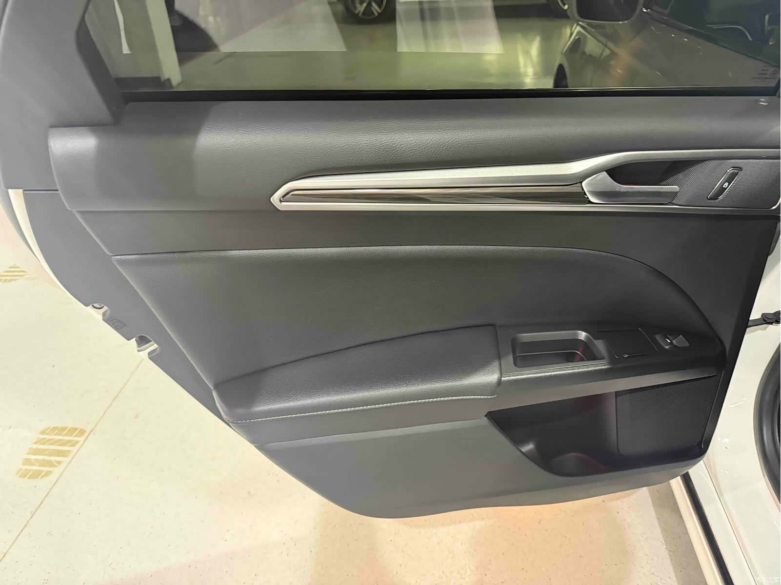 Ford Mondeo, 2017 12