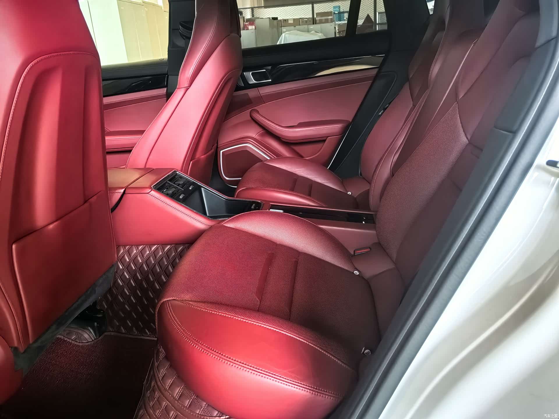 Porsche Panamera, 2023 12