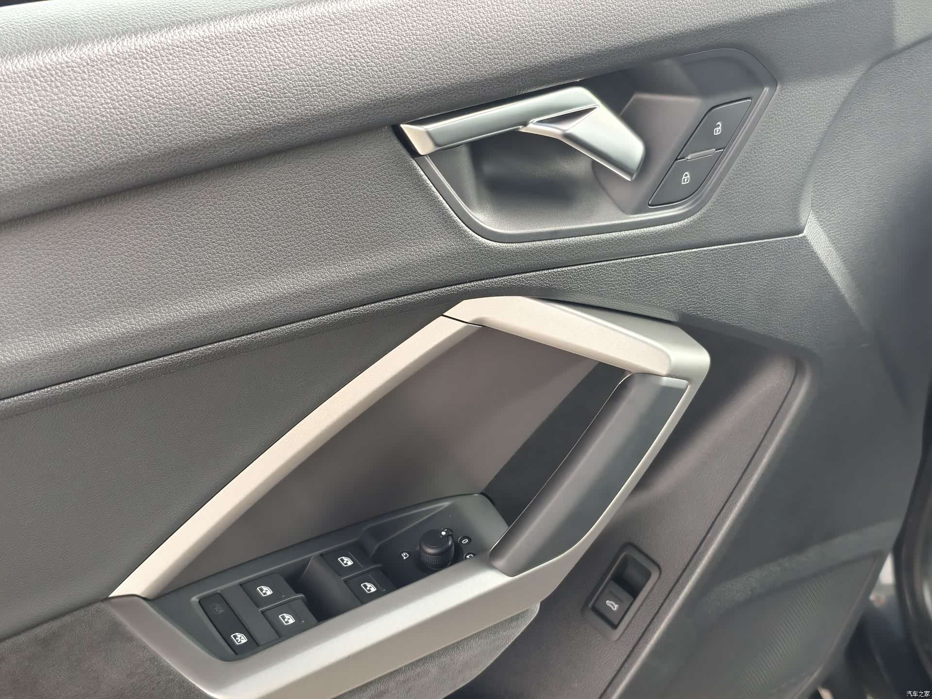 Audi Q3, 2020 13